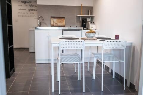 Appartement Le Jutini Caunes-Minervois Εξωτερικό φωτογραφία