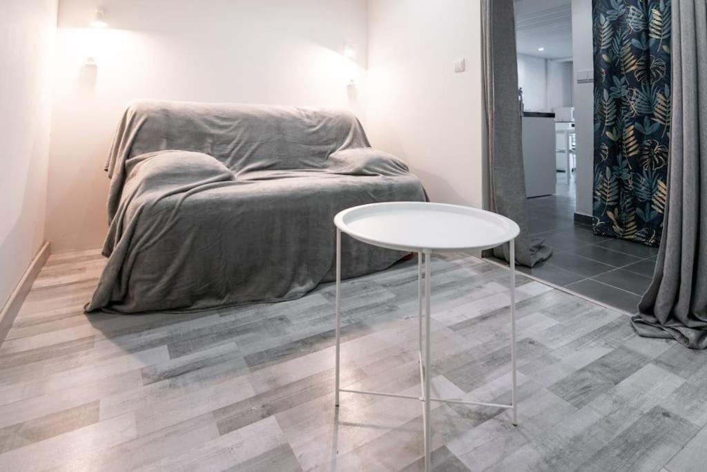 Appartement Le Jutini Caunes-Minervois Εξωτερικό φωτογραφία