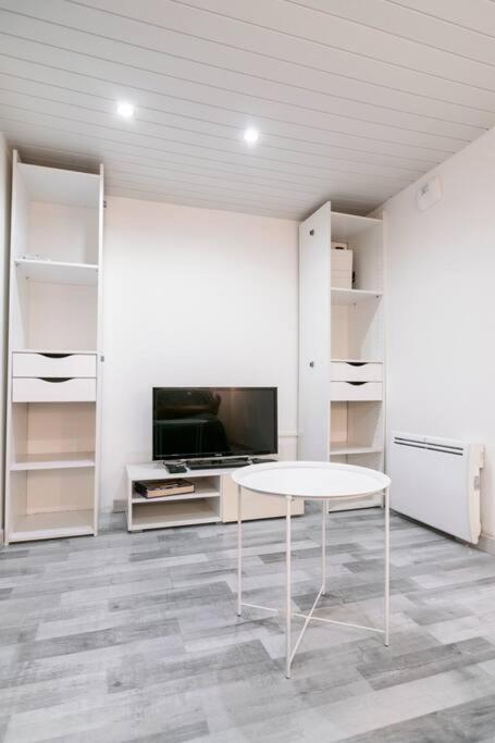 Appartement Le Jutini Caunes-Minervois Εξωτερικό φωτογραφία