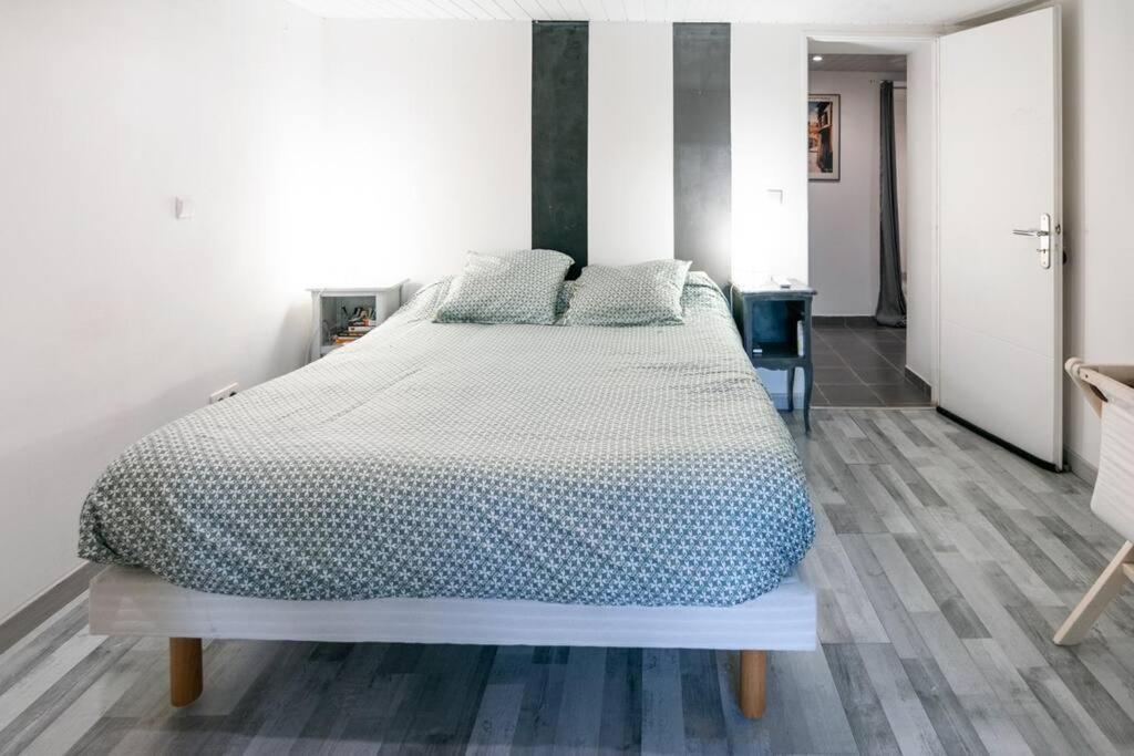 Appartement Le Jutini Caunes-Minervois Εξωτερικό φωτογραφία